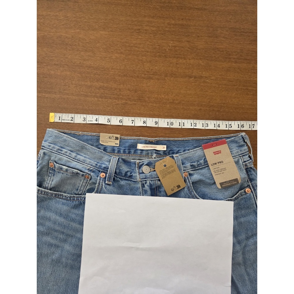 Levi's Low Pro Straight Jeans Womens 30x29.5 Mid Rise Relaxed Hip And Thigh - Picture 3 of 9